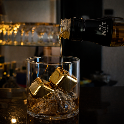 Refined Gold Cubes – Un accent rafinat pentru whiskey-ul tău preferat